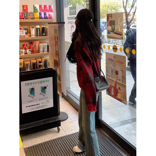 氛圍感聖誕紅色格紋毛衣女秋冬慵懶韓系高級感超好看v領針織開衫 氛圍感聖誕紅色格紋毛衣女秋冬慵懶韓系高級感超好看v領針織開衫