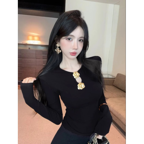 純欲性感墊肩上衣女秋冬高級感聖誕紅色上衣加絨打底衫內搭可外穿 純欲性感墊肩上衣女秋冬高級感聖誕紅色上衣加絨打底衫內搭可外穿