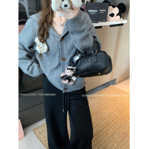 連帽牛角釦聖誕紅色毛衣外套女夏季2025新款寬松顯瘦復古針織上衣