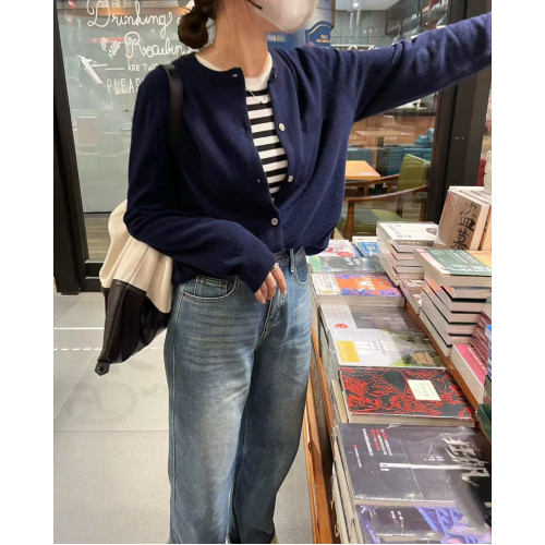 春秋新款針織開衫女毛衣百搭短款針織打底情侶外套親子裝一家三口 春秋新款針織開衫女毛衣百搭短款針織打底情侶外套親子裝一家三口