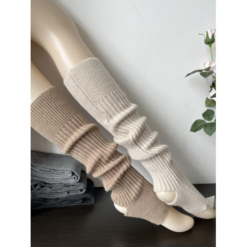 時髦慵懶淺米色羊絨襪套女秋冬加厚款保暖復古奶白色針織腿套護膝 時髦慵懶淺米色羊絨襪套女秋冬加厚款保暖復古奶白色針織腿套護膝