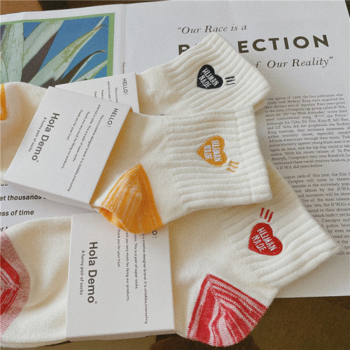 4雙男士襪子夏季薄款短筒防臭愛心刺綉短襪純棉潮流白襪女情侶款