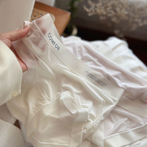 冰絲內褲女士無痕中腰夏季薄款純棉抗菌襠透氣速乾面膜少女生短褲 冰絲內褲女士無痕中腰夏季薄款純棉抗菌襠透氣速乾面膜少女生短褲