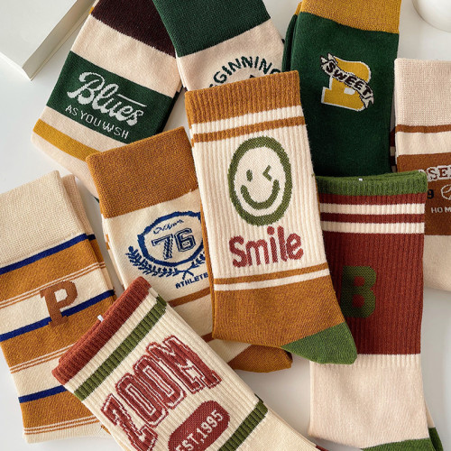 美式網紅襪子女中筒襪春秋ins潮棉襪條紋運動秋冬復古學院風長襪 美式網紅襪子女中筒襪春秋ins潮棉襪條紋運動秋冬復古學院風長襪