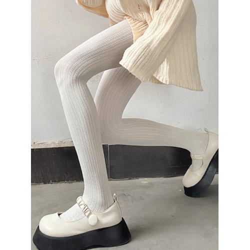 夜間教習室白色連褲襪春秋麻花竪條紋冬季針織堆堆襪套女長筒腿套 夜間教習室白色連褲襪春秋麻花竪條紋冬季針織堆堆襪套女長筒腿套