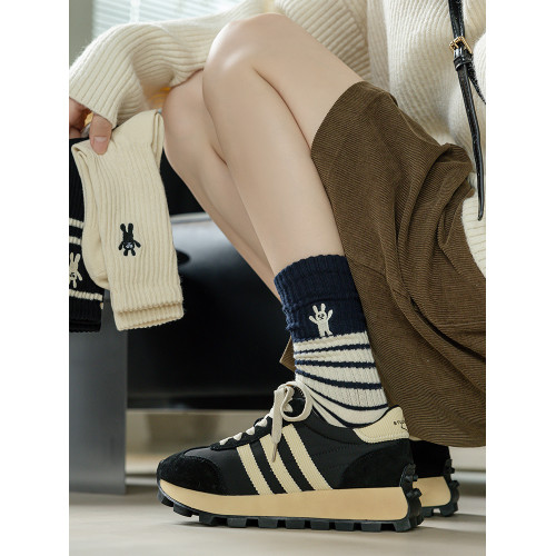 條紋兔子襪子女中筒襪純棉ins潮春秋季日系可愛運動秋冬堆堆長襪 條紋兔子襪子女中筒襪純棉ins潮春秋季日系可愛運動秋冬堆堆長襪