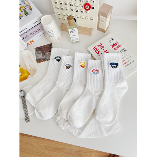 白色運動襪子女純棉中筒襪簡約日系卡通刺綉百搭黑色長襪ins春夏 白色運動襪子女純棉中筒襪簡約日系卡通刺綉百搭黑色長襪ins春夏