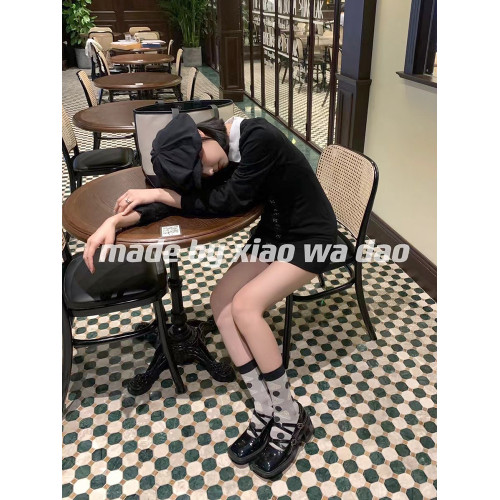 浮雕系列.女士無骨襪中筒提花個性復古森系設計潮流春夏秋棉四季 浮雕系列.女士無骨襪中筒提花個性復古森系設計潮流春夏秋棉四季