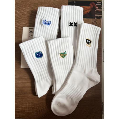 襪子男 春秋長襪純棉無骨刺綉中筒襪ins潮吸汗防臭白色運動長筒襪 襪子男 春秋長襪純棉無骨刺綉中筒襪ins潮吸汗防臭白色運動長筒襪