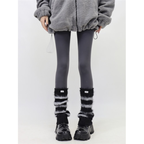 AY To films 條紋標簽毛毛腿套 AY To films 條紋標簽毛毛腿套