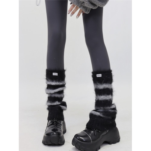 AY To films 條紋標簽毛毛腿套 AY To films 條紋標簽毛毛腿套