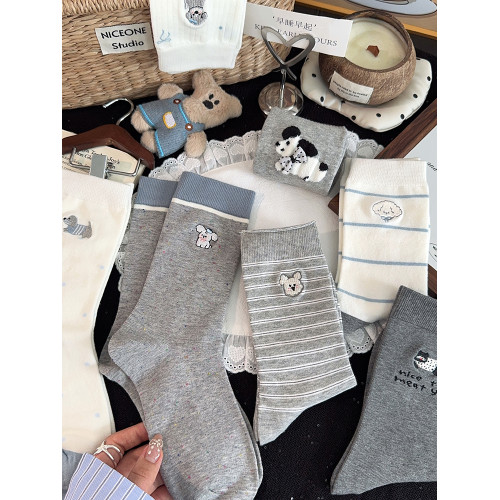 新款刺綉小狗襪子女中筒襪ins潮棉襪春秋灰色可愛卡通蝴蝶結長襪 新款刺綉小狗襪子女中筒襪ins潮棉襪春秋灰色可愛卡通蝴蝶結長襪