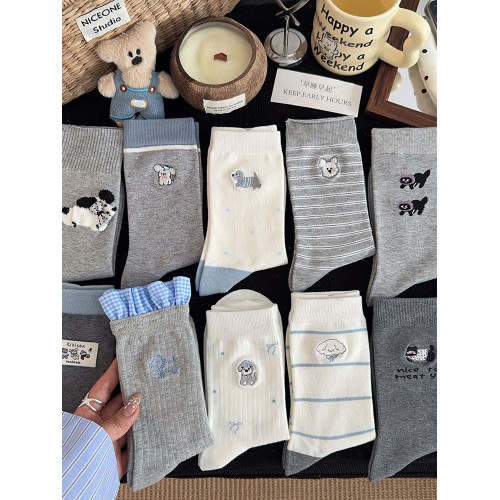 新款刺綉小狗襪子女中筒襪ins潮棉襪春秋灰色可愛卡通蝴蝶結長襪 新款刺綉小狗襪子女中筒襪ins潮棉襪春秋灰色可愛卡通蝴蝶結長襪