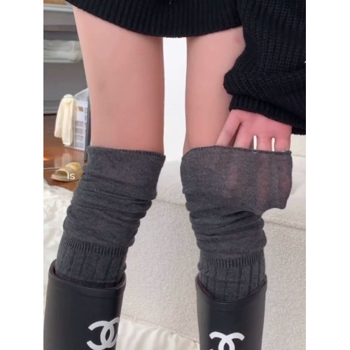 誰懂啊,過膝襪搭靴子真的巨巨巨好看!黑灰高級配色,慵懶隨性~ 誰懂啊,過膝襪搭靴子真的巨巨巨好看!黑灰高級配色,慵懶隨性~