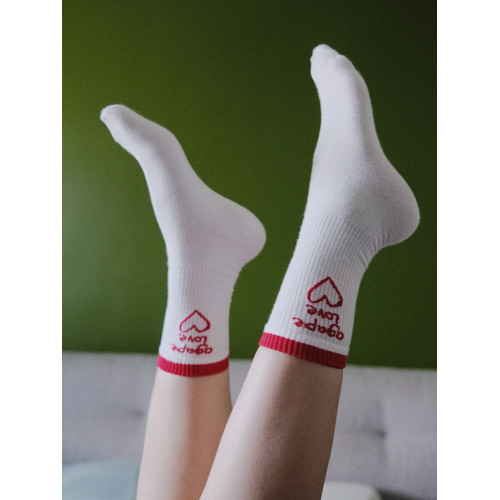 VM香草山. Agape love系列粉紅愛心刺綉中筒襪子男女同款原創設計 VM香草山. Agape love系列粉紅愛心刺綉中筒襪子男女同款原創設計