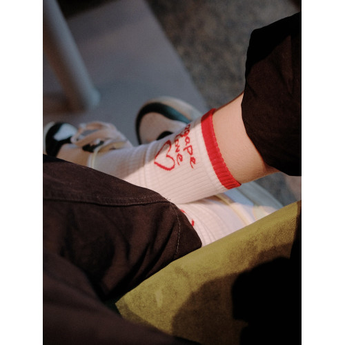 VM香草山. Agape love系列粉紅愛心刺綉中筒襪子男女同款原創設計 VM香草山. Agape love系列粉紅愛心刺綉中筒襪子男女同款原創設計