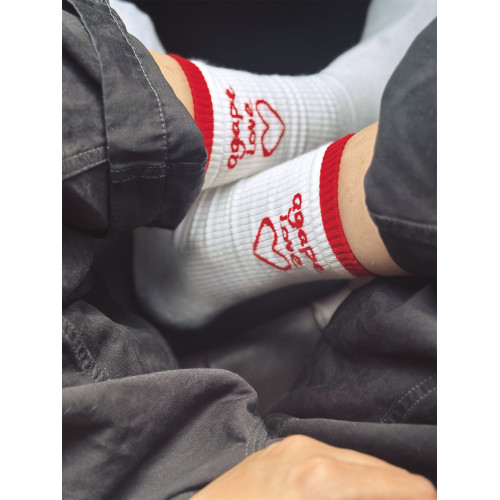 VM香草山. Agape love系列粉紅愛心刺綉中筒襪子男女同款原創設計 VM香草山. Agape love系列粉紅愛心刺綉中筒襪子男女同款原創設計