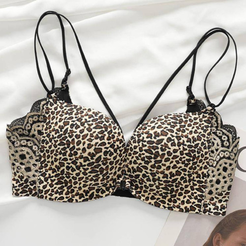 日本美背前釦文胸套裝無鋼圈內衣女小胸顯大加厚平胸無痕聚攏胸罩 日本美背前釦文胸套裝無鋼圈內衣女小胸顯大加厚平胸無痕聚攏胸罩