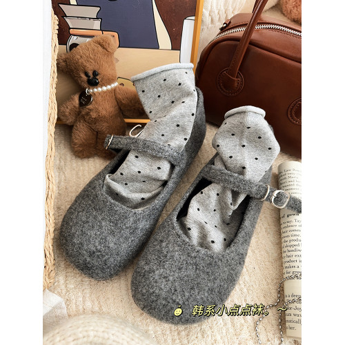 新款灰色襪子女中筒襪ins潮純棉秋冬日系可愛卡通女生長筒襪長襪 新款灰色襪子女中筒襪ins潮純棉秋冬日系可愛卡通女生長筒襪長襪