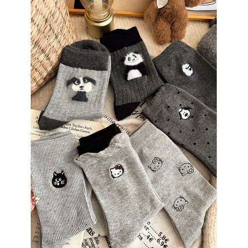 新款灰色襪子女中筒襪ins潮純棉秋冬日系可愛卡通女生長筒襪長襪 新款灰色襪子女中筒襪ins潮純棉秋冬日系可愛卡通女生長筒襪長襪