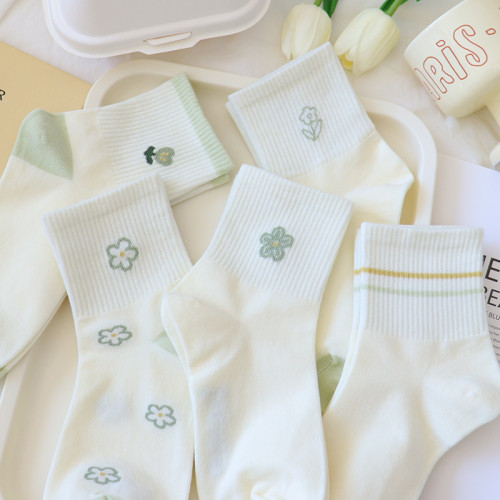 清新綠色襪子女春秋純棉中筒襪ins潮秋季可愛百搭小花少女運動襪 清新綠色襪子女春秋純棉中筒襪ins潮秋季可愛百搭小花少女運動襪