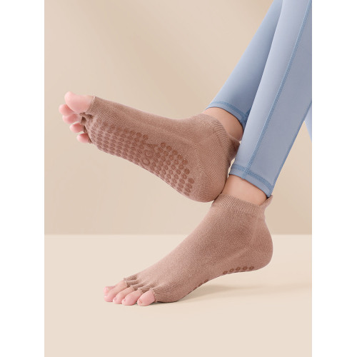 秋冬瑜珈襪子防滑專業女露趾分趾普拉提五指襪室內專用運動健身襪 秋冬瑜珈襪子防滑專業女露趾分趾普拉提五指襪室內專用運動健身襪