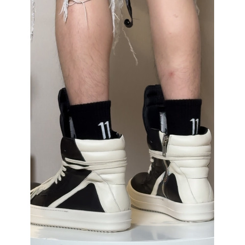 純黑色11 bbs襪子中短筒春秋款竹纖維運動風百搭籃球男生夏 純黑色11 bbs襪子中短筒春秋款竹纖維運動風百搭籃球男生夏