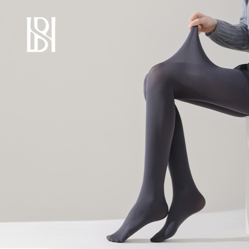 一汁「 RON 」66D 天鵞絨大碼舒適不掉襠微光澤顯瘦一線襠連褲襪 一汁「 RON 」66D 天鵞絨大碼舒適不掉襠微光澤顯瘦一線襠連褲襪