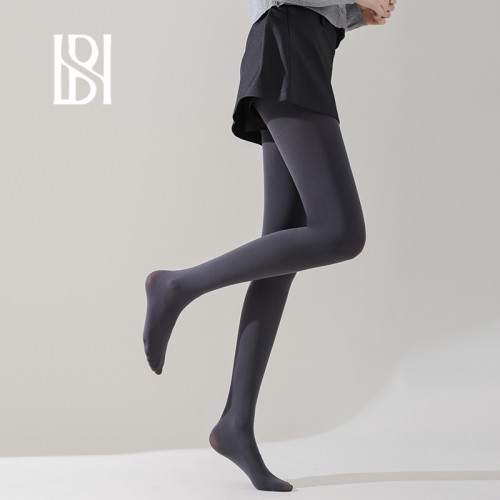 一汁「 RON 」66D 天鵞絨大碼舒適不掉襠微光澤顯瘦一線襠連褲襪 一汁「 RON 」66D 天鵞絨大碼舒適不掉襠微光澤顯瘦一線襠連褲襪