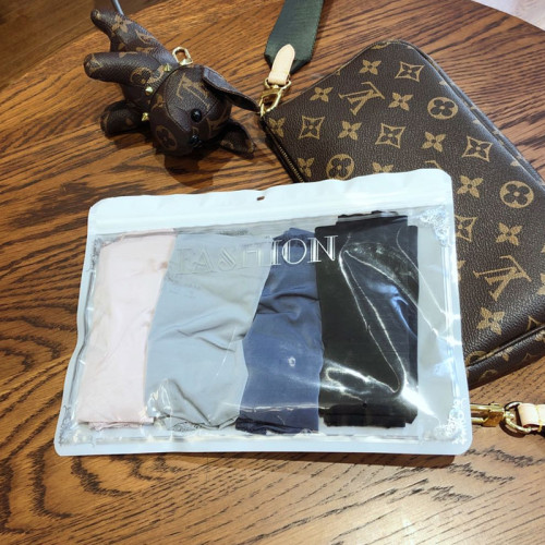 裸感!穿了好才推薦!不卡檔無痕舒適蕾絲內褲女中腰四條 裸感!穿了好才推薦!不卡檔無痕舒適蕾絲內褲女中腰四條