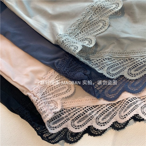 裸感!穿了好才推薦!不卡檔無痕舒適蕾絲內褲女中腰四條 裸感!穿了好才推薦!不卡檔無痕舒適蕾絲內褲女中腰四條