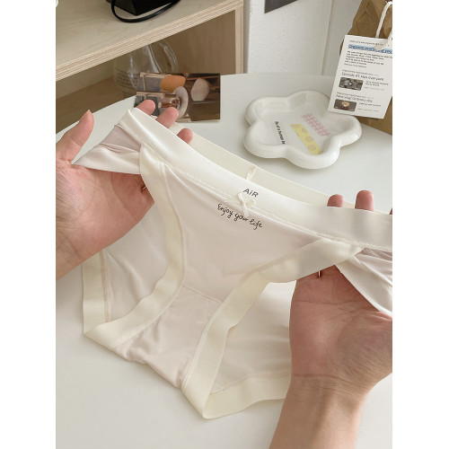 高開叉空氣裸感冰絲無痕面膜女士內褲輕薄透氣中腰包臀速乾三角褲 高開叉空氣裸感冰絲無痕面膜女士內褲輕薄透氣中腰包臀速乾三角褲