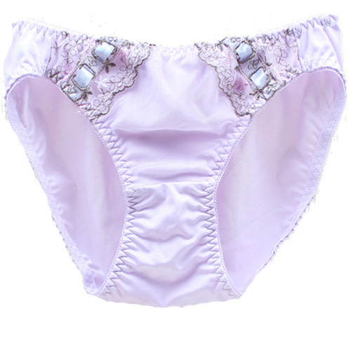 日本內褲女光滑牛奶絲花朵刺綉短褲低腰甜美女三角褲學生速乾 日本內褲女光滑牛奶絲花朵刺綉短褲低腰甜美女三角褲學生速乾