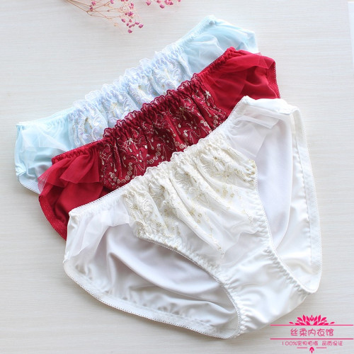 日本內褲女光滑牛奶絲花朵刺綉短褲低腰甜美女三角褲學生速乾 日本內褲女光滑牛奶絲花朵刺綉短褲低腰甜美女三角褲學生速乾