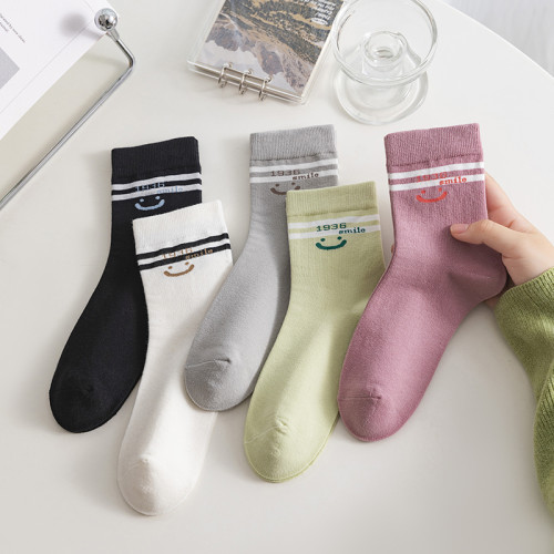 襪子女春秋季新款純色防臭中筒襪薄款休閒純棉吸汗中高腰女士棉襪 襪子女春秋季新款純色防臭中筒襪薄款休閒純棉吸汗中高腰女士棉襪