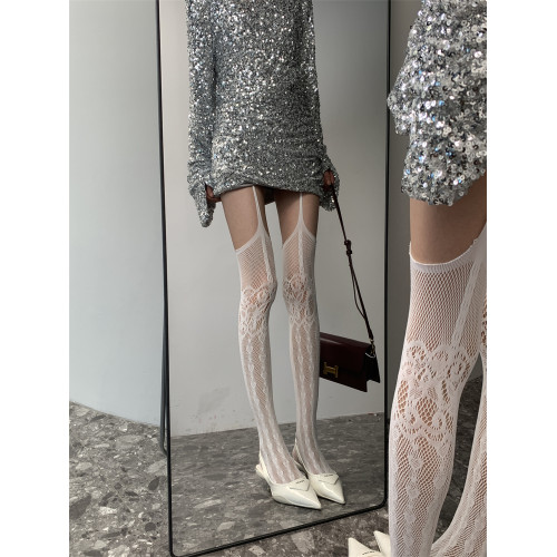 LuckSocks|2026春夏鏤空蕾絲網襪優雅禦姐風時髦白絲連褲吊帶襪 LuckSocks|2026春夏鏤空蕾絲網襪優雅禦姐風時髦白絲連褲吊帶襪