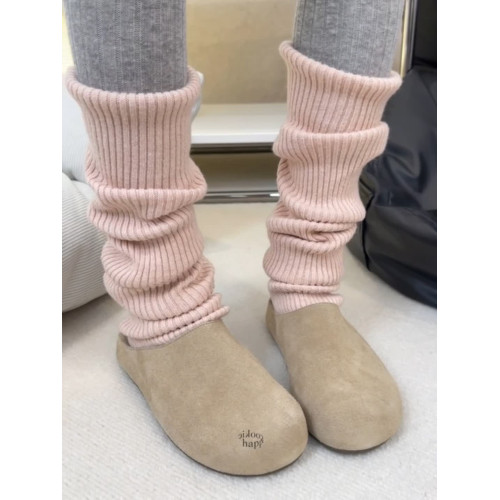 這雙裸粉色山羊絨腿套!太軟糯啦~含羊絨,質感高級又親膚,愛鼠 這雙裸粉色山羊絨腿套!太軟糯啦~含羊絨,質感高級又親膚,愛鼠