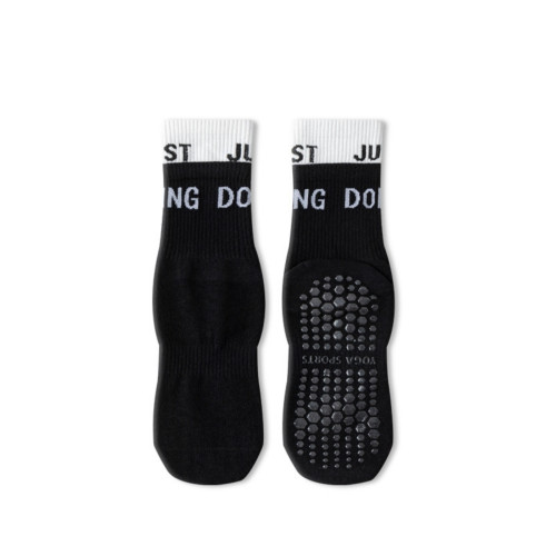 IuIu yogo矽膠防滑透氣運動瑜珈襪女跑步健身襪普拉提地板中筒襪 IuIu yogo矽膠防滑透氣運動瑜珈襪女跑步健身襪普拉提地板中筒襪