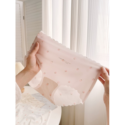 草莓酪酪~超薄冰絲涼感無痕短褲超柔軟蜜桃臀速乾裸感內褲大碼女