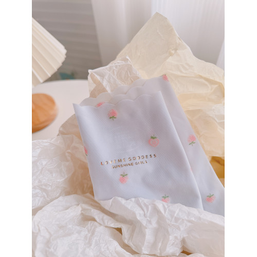 草莓酪酪~超薄冰絲涼感無痕短褲超柔軟蜜桃臀速乾裸感內褲大碼女