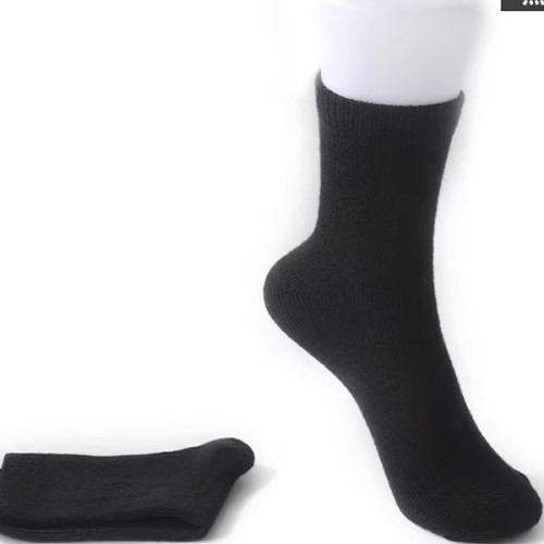 100山羊絨襪 中筒保暖吸汗純色透氣 羊絨襪男女同款 100山羊絨襪 中筒保暖吸汗純色透氣 羊絨襪男女同款