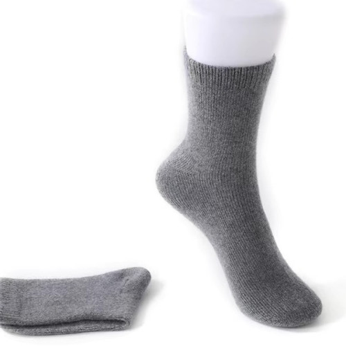 100山羊絨襪 中筒保暖吸汗純色透氣 羊絨襪男女同款 100山羊絨襪 中筒保暖吸汗純色透氣 羊絨襪男女同款