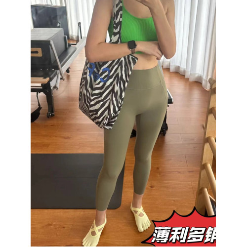 大牌款高級純棉超強專業防滑瑜珈襪綁帶交叉露腳背飽滿顆粒地板襪 大牌款高級純棉超強專業防滑瑜珈襪綁帶交叉露腳背飽滿顆粒地板襪