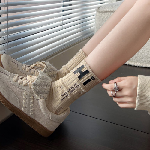 韓國ins潮襪秋冬款米白色小腿襪黑色中筒襪堆堆短襪子棉質破洞襪 韓國ins潮襪秋冬款米白色小腿襪黑色中筒襪堆堆短襪子棉質破洞襪