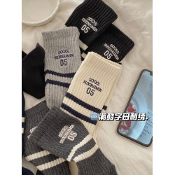 條紋運動襪子女中筒襪春秋季款棉襪ins潮字母韓版日系春天長筒襪