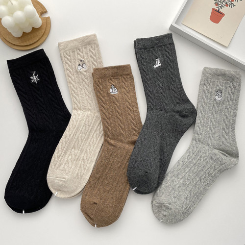 日系襪子女ins潮秋冬款棉襪刺綉中筒襪可愛春秋麻花紋長襪厚百搭 日系襪子女ins潮秋冬款棉襪刺綉中筒襪可愛春秋麻花紋長襪厚百搭