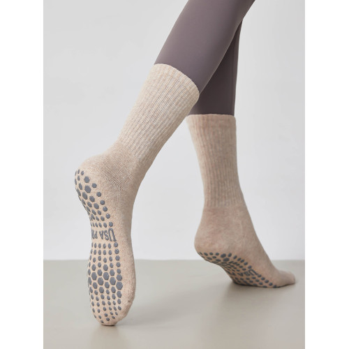 瑜珈襪子女中筒夏季薄款長筒專業防滑配鯊魚褲運動健身秋冬地板襪