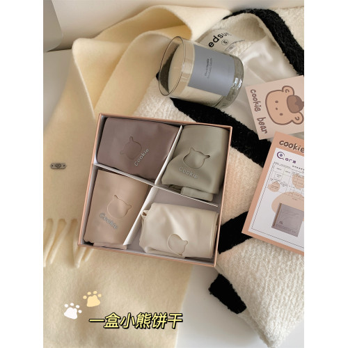 cookie 無痕內褲女秋冬7A抗菌蠶絲底檔舒適透氣中腰三角褲不夾臀 cookie 無痕內褲女秋冬7A抗菌蠶絲底檔舒適透氣中腰三角褲不夾臀