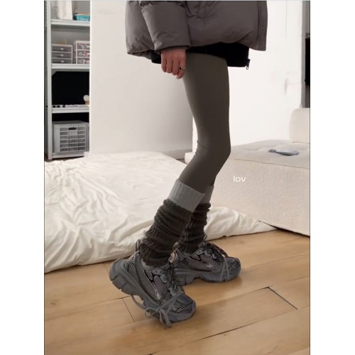 好酷~好酷!我要把這雙襪套安利給所有的辣妹!春秋高級灰拼色襪 好酷~好酷!我要把這雙襪套安利給所有的辣妹!春秋高級灰拼色襪