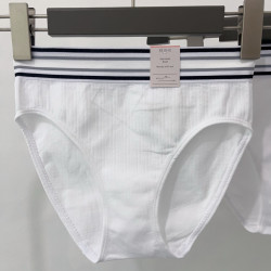 好貨 白色高叉速乾透氣運動內褲 女式包臀高腰瑜珈健身三角褲底褲